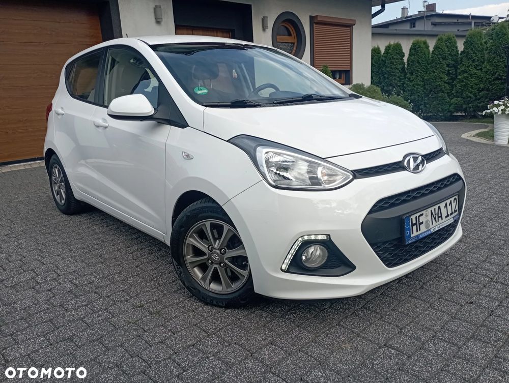 Hyundai i10 1.2 Fifa World Cup Edition - 23