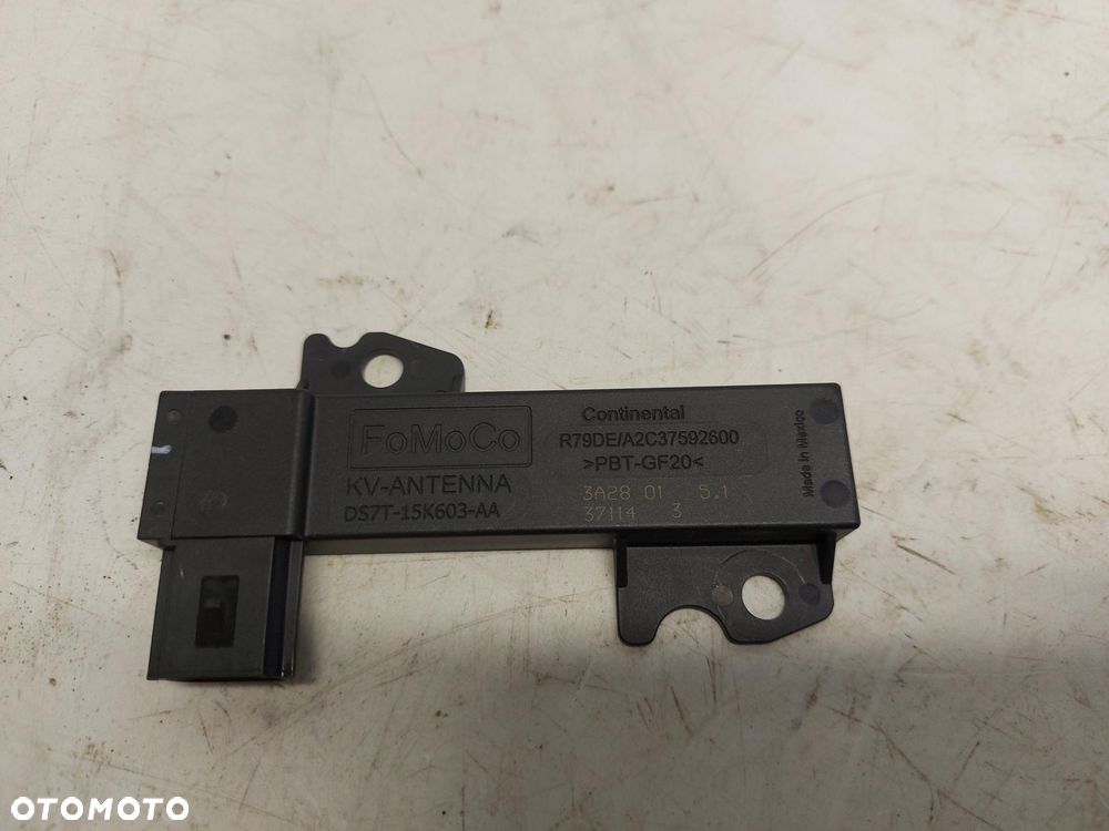 Ford Ranger VI 6 2024r. WZMACNIACZ ANTENY DS7T-15K603-AA - 1