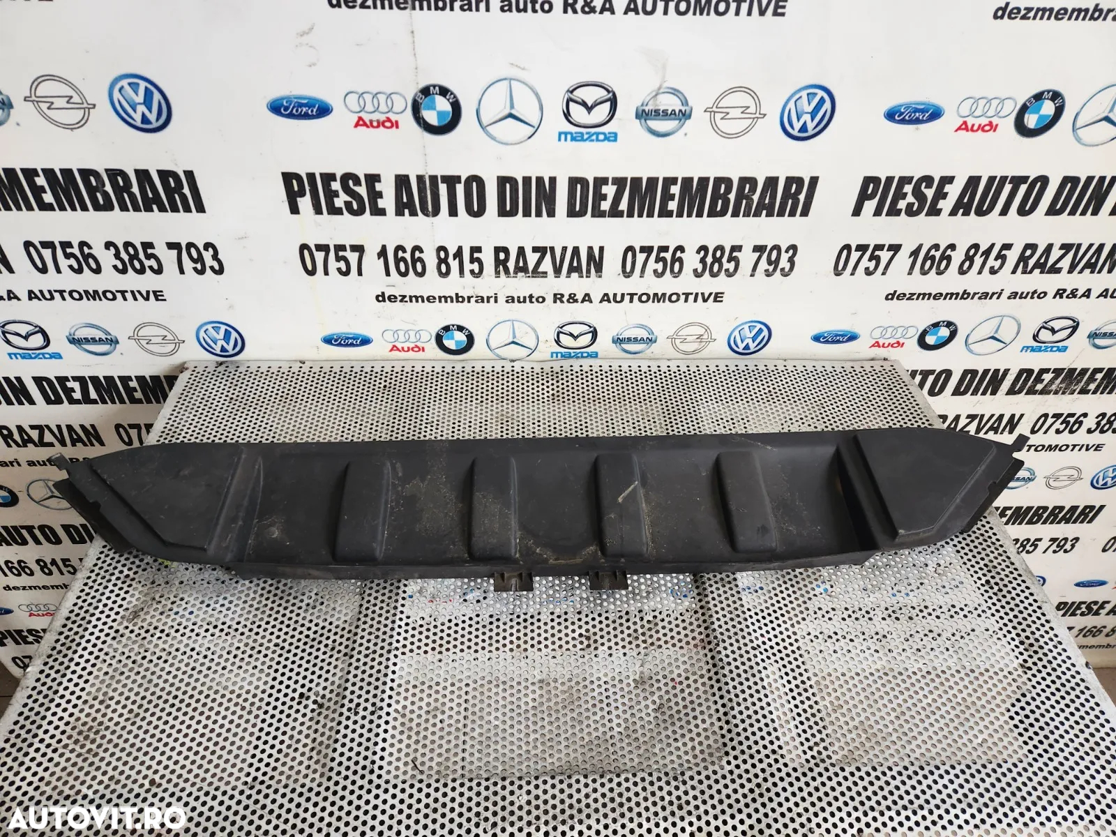 Ornament Superior Radiatoare Audi Q7 7L Dezmembrez Audi Q7 3.0 Diesel BUG Automat - Dezmembrari Ara - 2