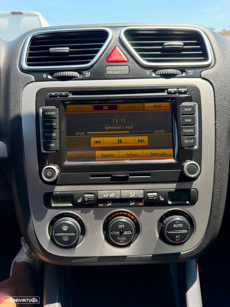 VW Scirocco 2.0 TDI Sport DSG - 32