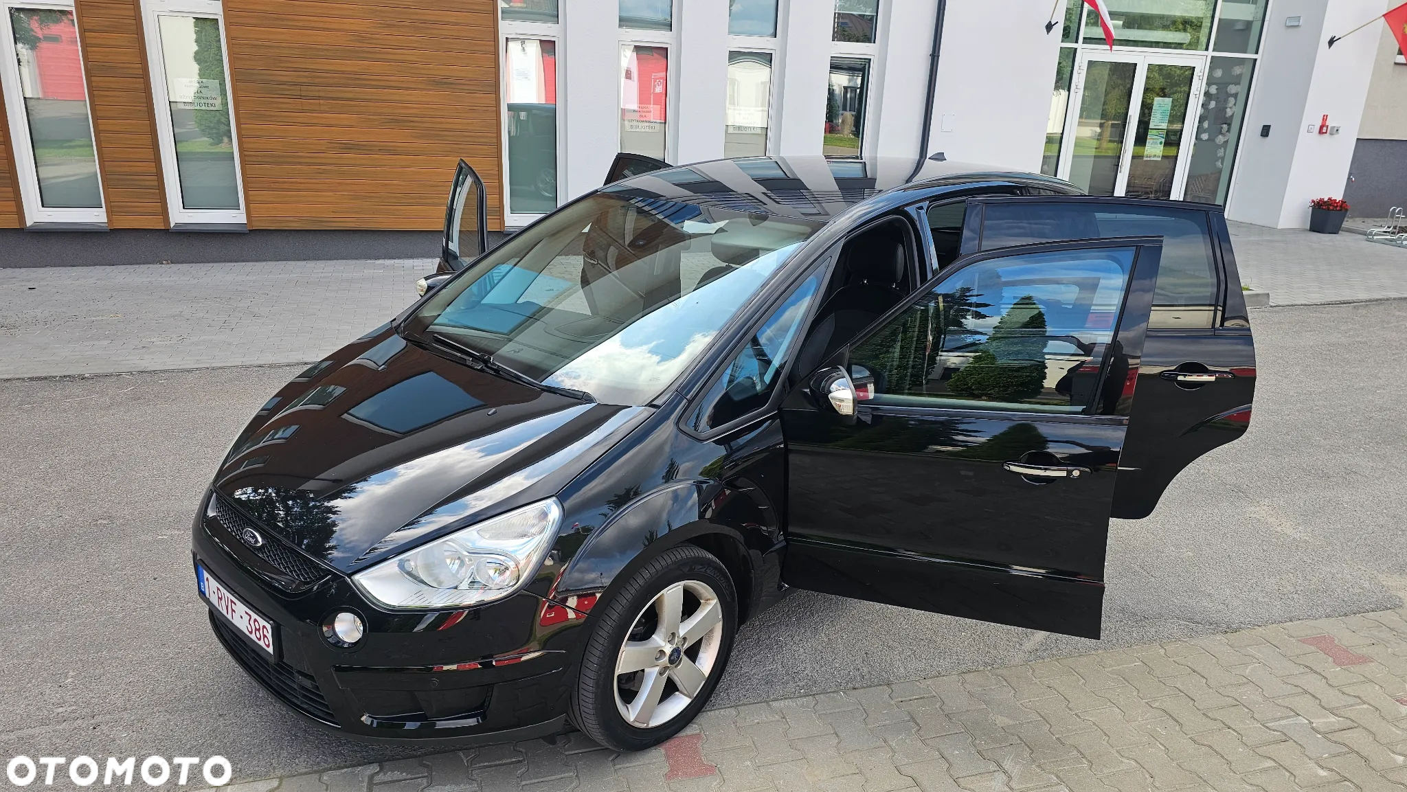 Ford S-Max 2.0 TDCi Silver X - 17