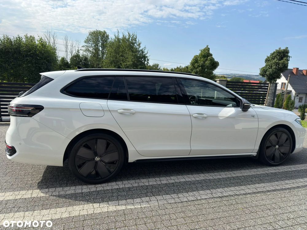 Volkswagen Passat - 30