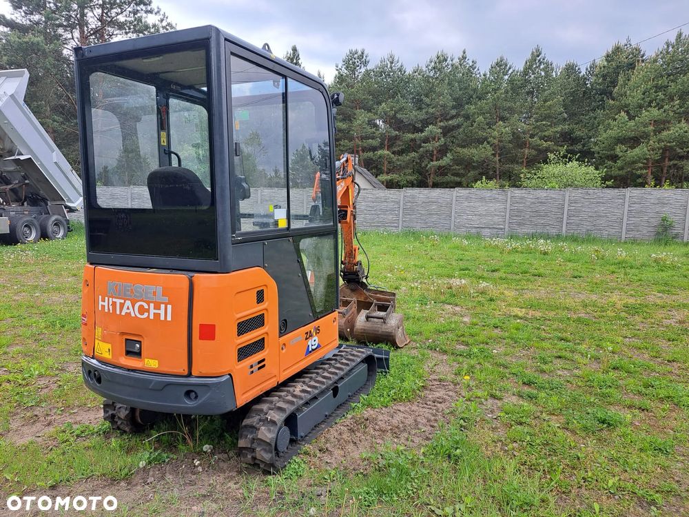 Hitachi ZX19-6CR - 8