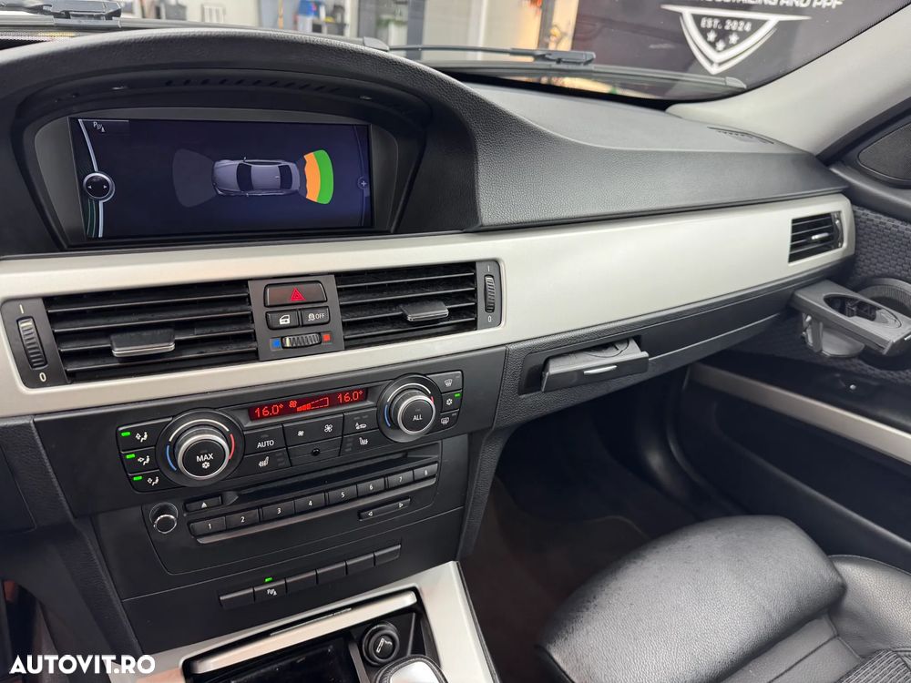 BMW Seria 3 320d DPF Aut. Edition Exclusive - 28