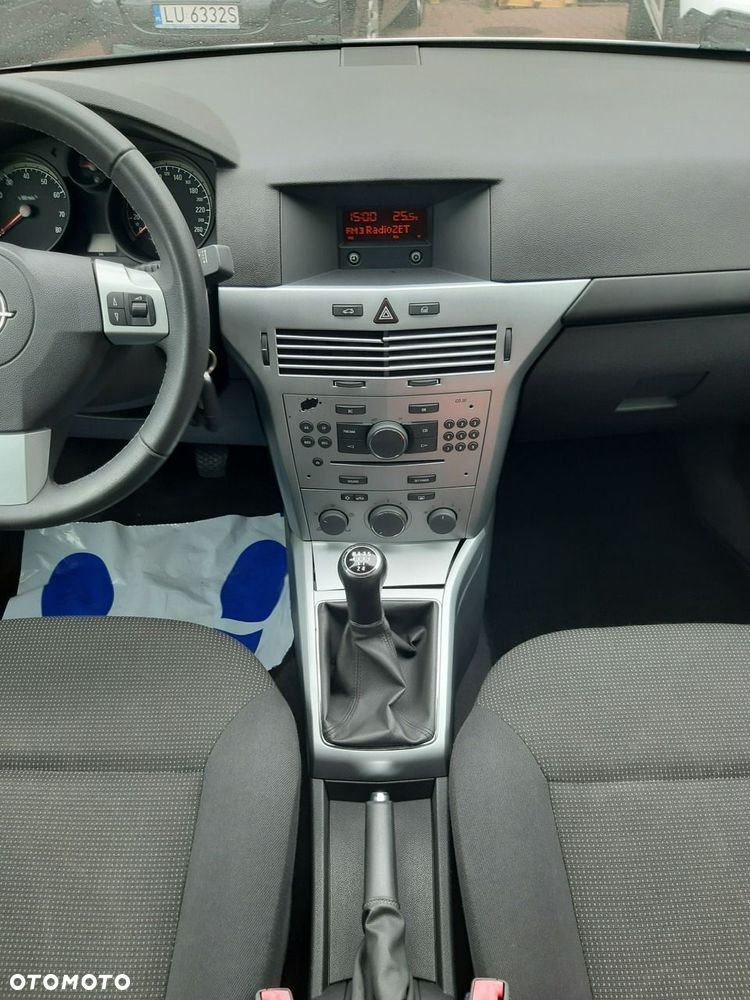 Opel Astra 1.6 Innovation - 19