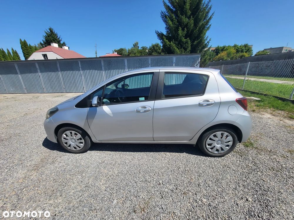 Toyota Yaris 1.33 Active - 24