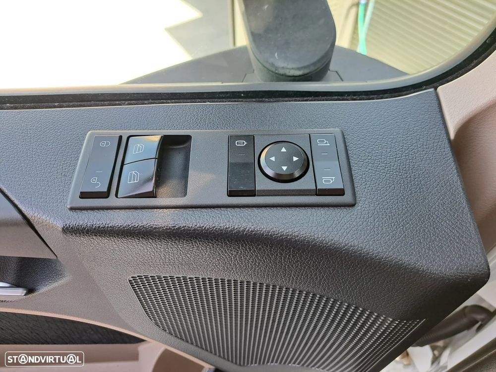 Mercedes Benz Actros 1840 Bluetec 6 18TN c/ Plataforma - 4