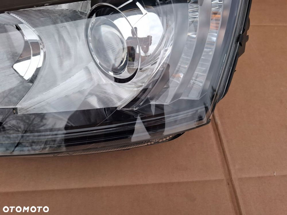 lampa przednia skoda yeti 5l lift xenon oryginał - 3