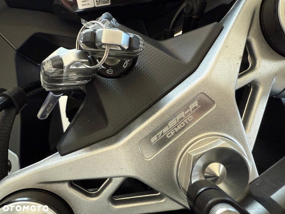 CFMoto 675SR - 23