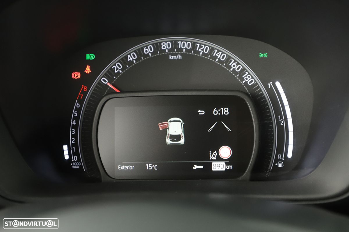 Toyota Aygo 1.0 X-Play - 15