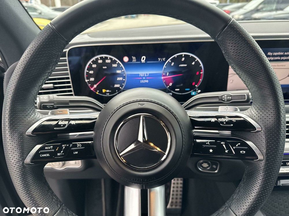 Mercedes-Benz GLE - 12