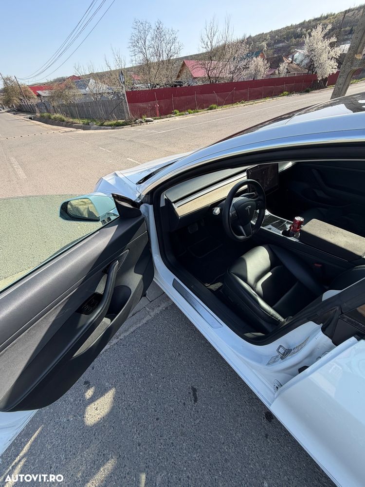 Tesla Model 3 Standard - 5