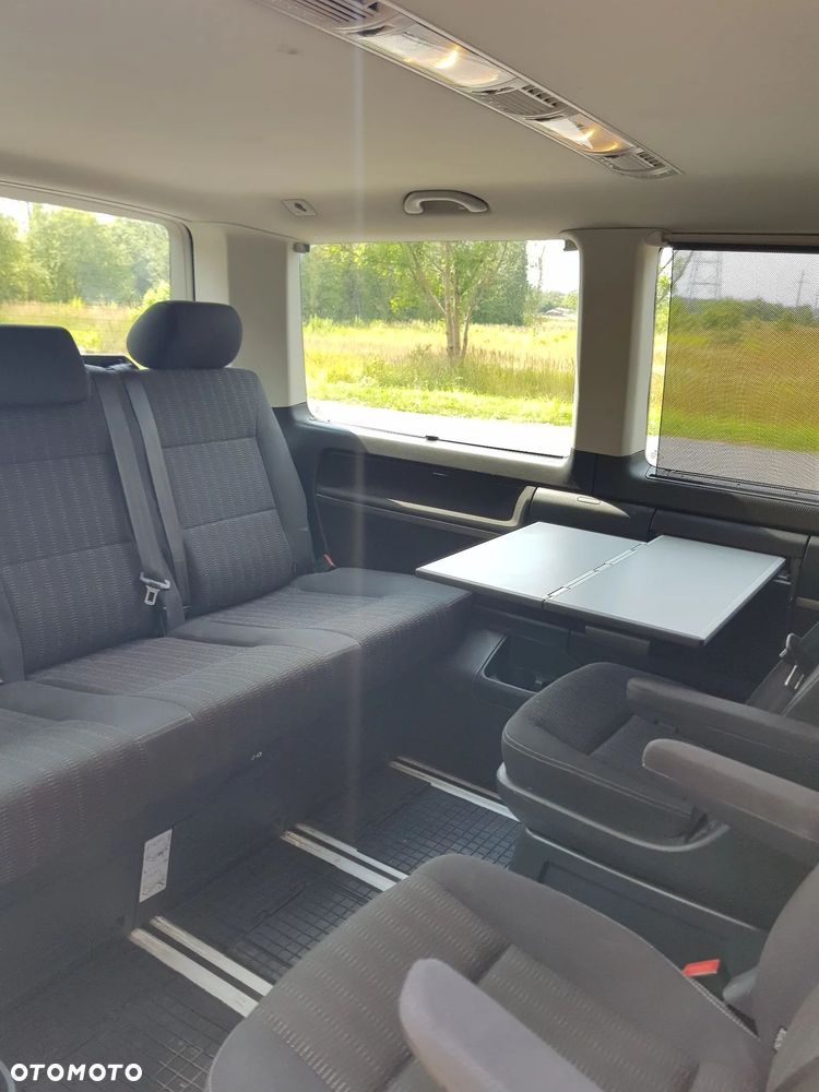 Volkswagen Multivan - 15