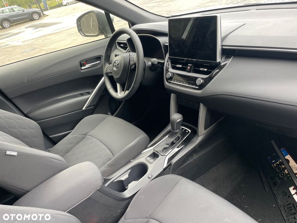 Toyota Corolla Cross - 5