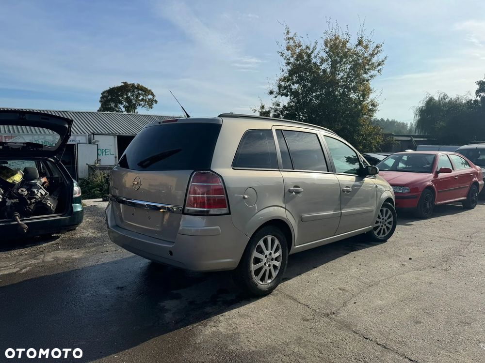 OPEL ZAFIRA B MASKA POKRYWA SILNIKA 167 - 12