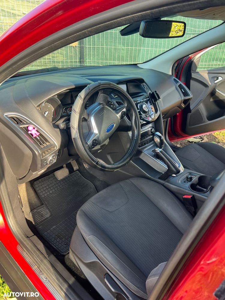 Ford Focus - 11
