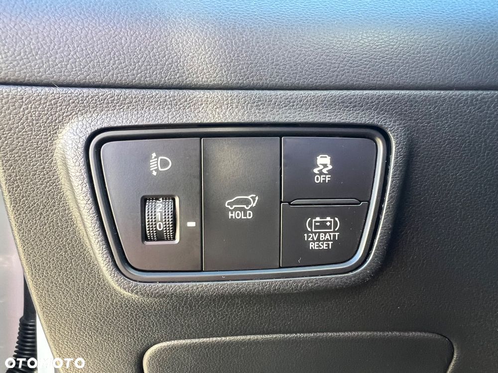 Hyundai Tucson 1.6 T-GDi HEV 2WD Advantage - 24