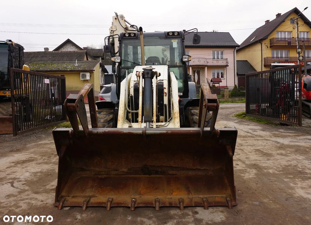Terex TLB 890 PS - 2