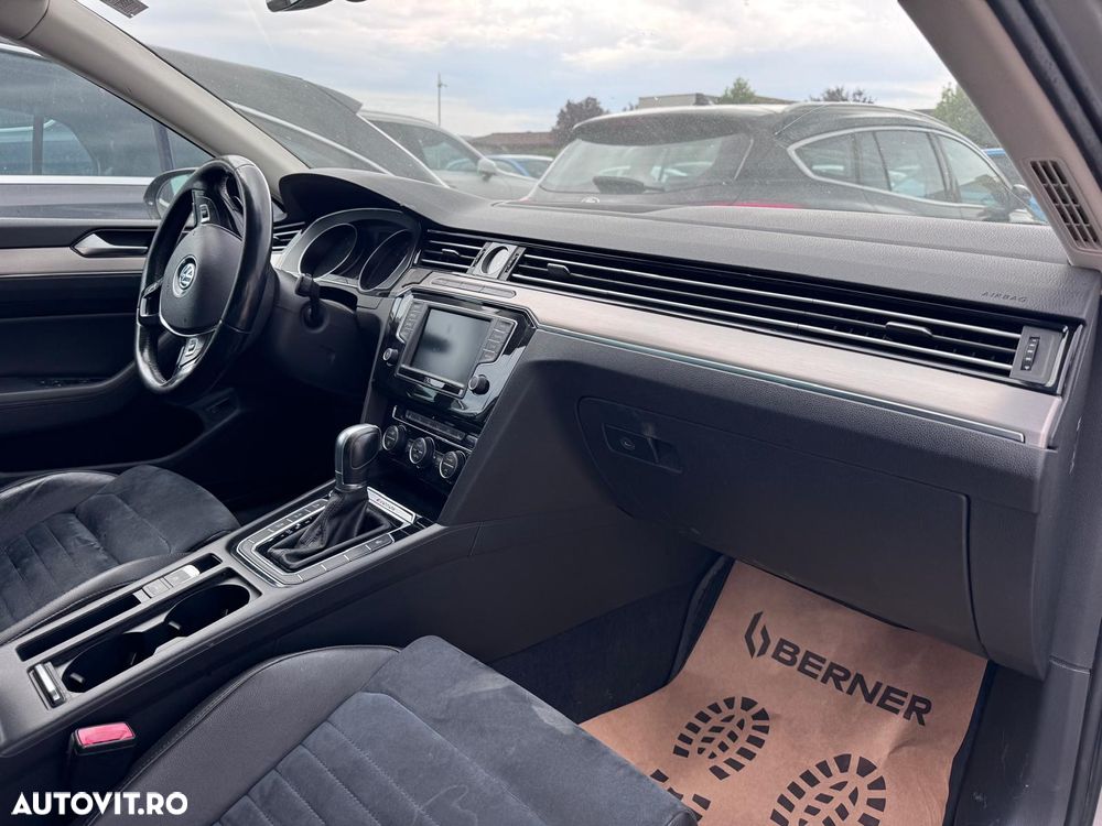 Volkswagen Passat 2.0 TDI DSG 4Motion Highline - 17
