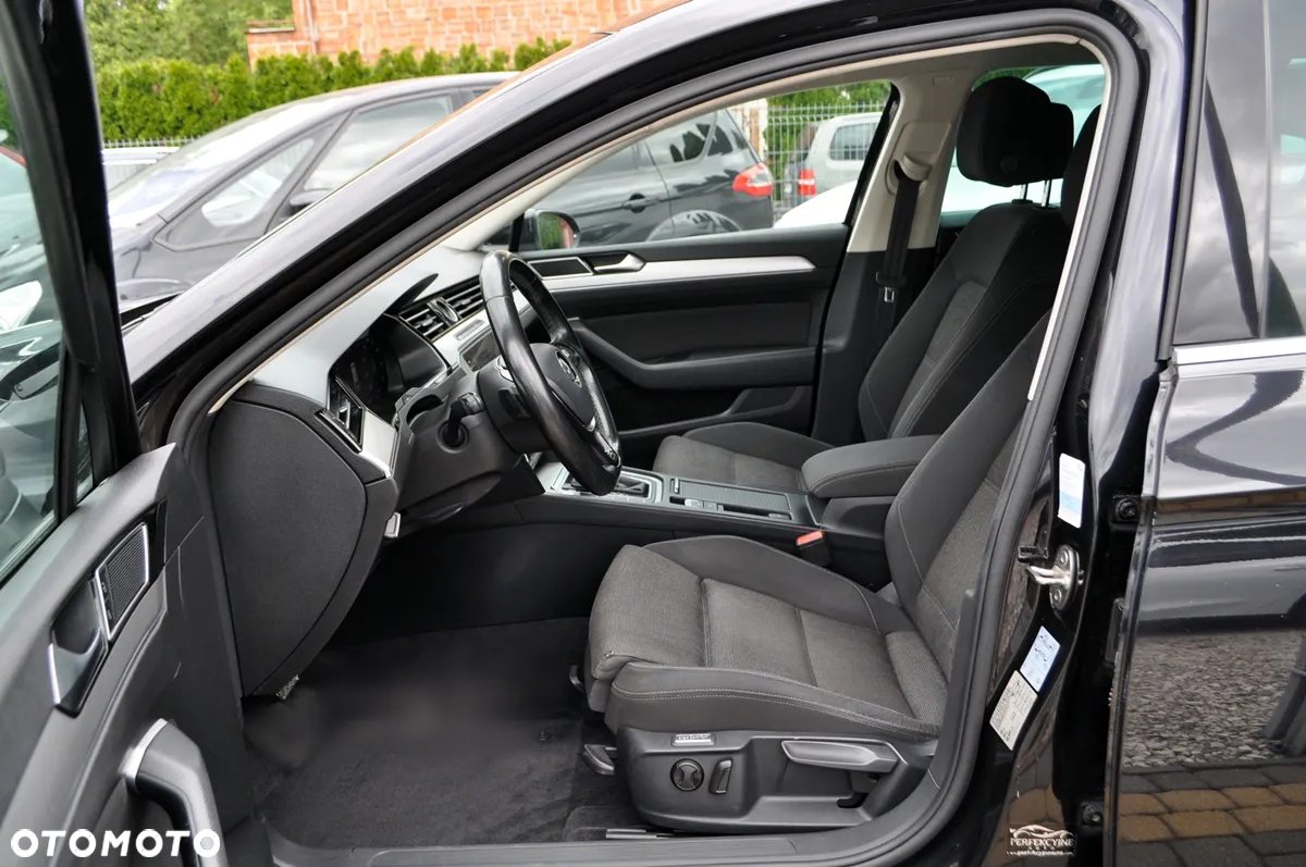 Volkswagen Passat 2.0 TDI BMT Comfortline DSG - 11