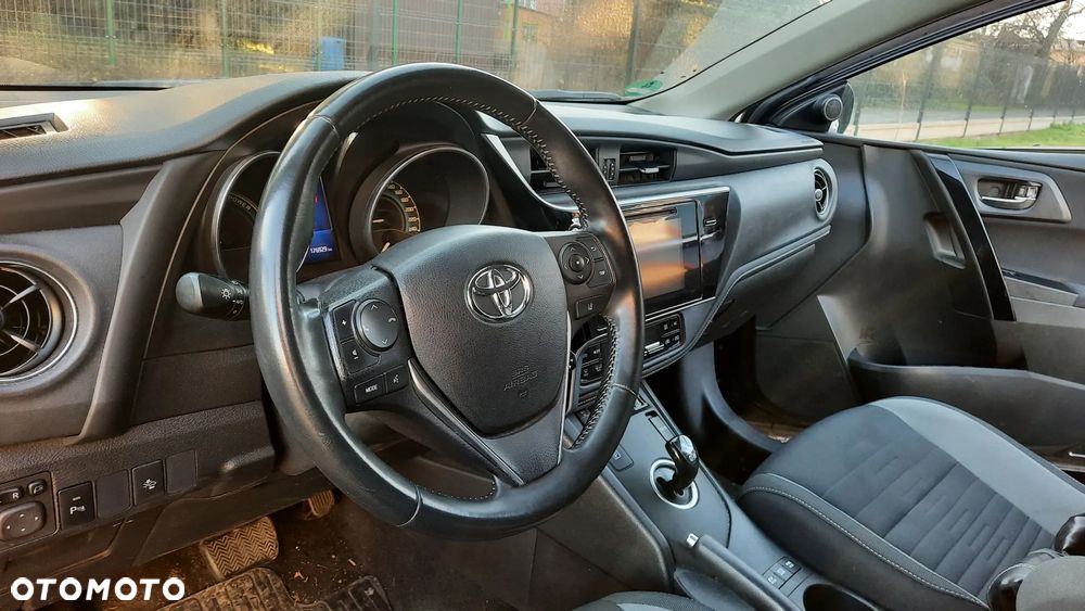 Toyota Auris 1.8 HSD Prestige NAVI - 13