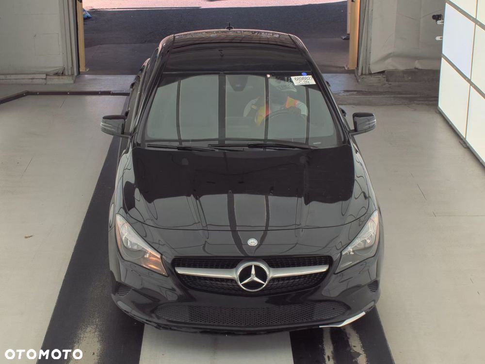 Mercedes-Benz CLA - 6