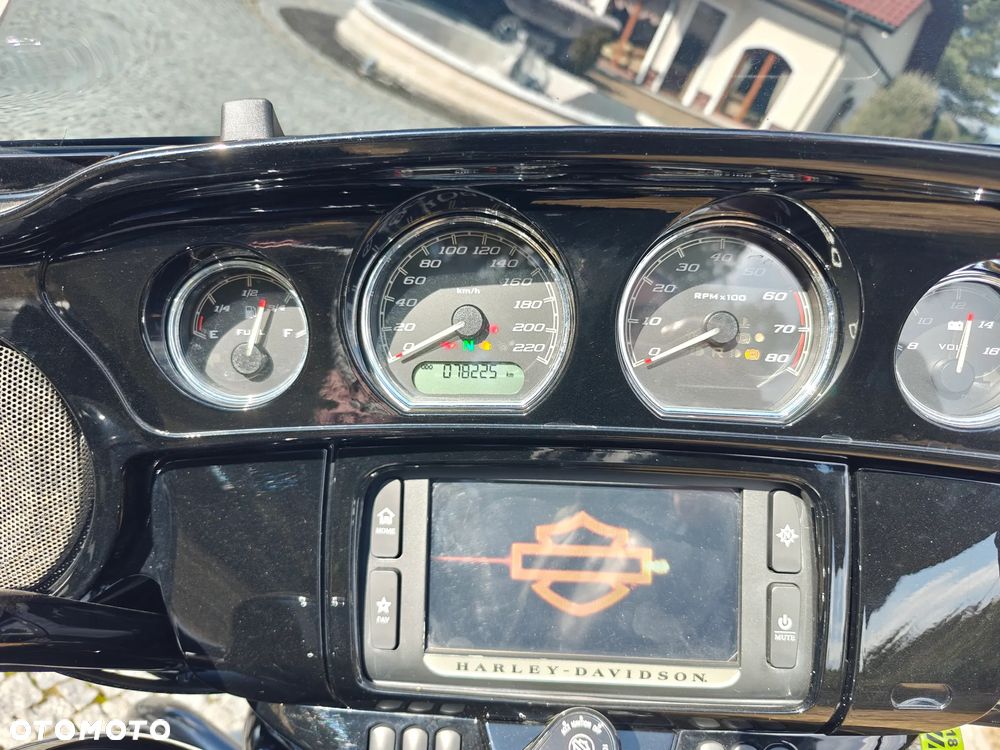 Harley-Davidson Touring Street Glide - 8