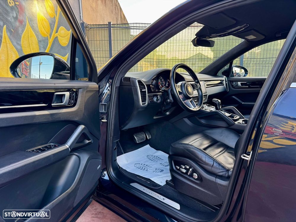 Porsche Cayenne S - 6