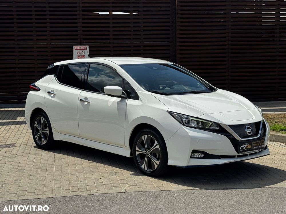 Nissan LEAF - 10