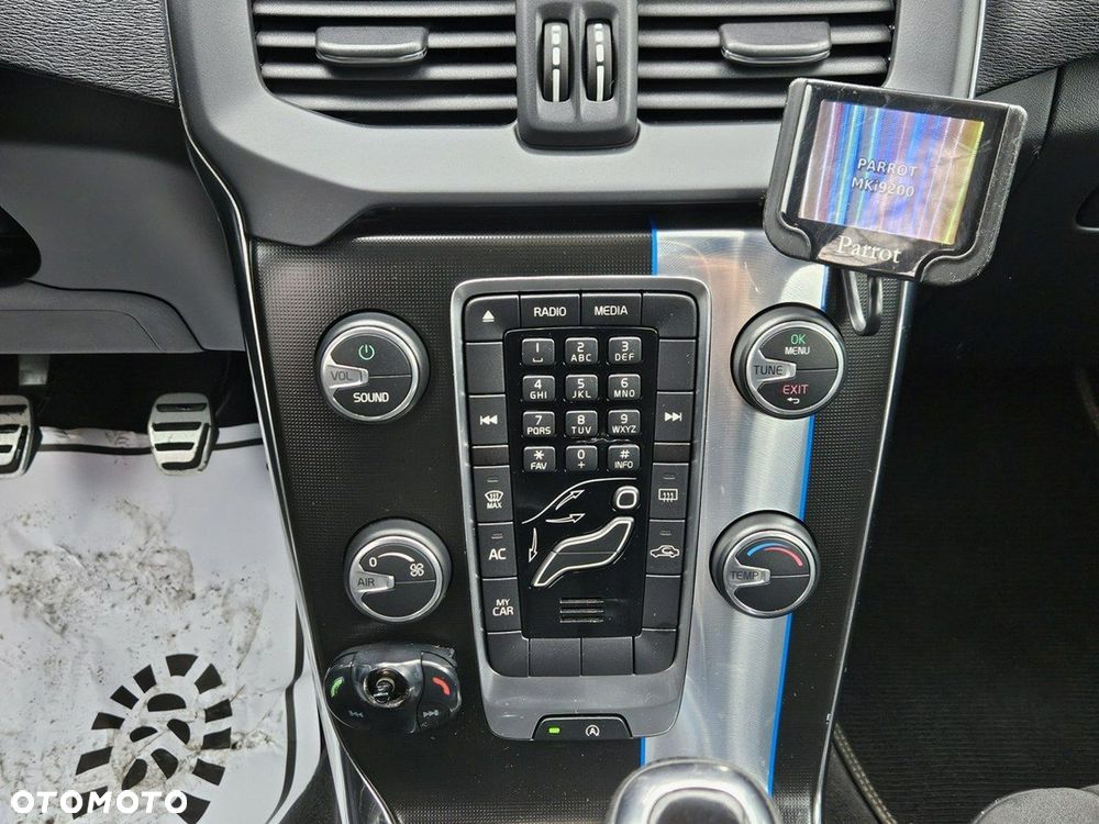 Volvo V40 D2 R-Design Momentum - 14
