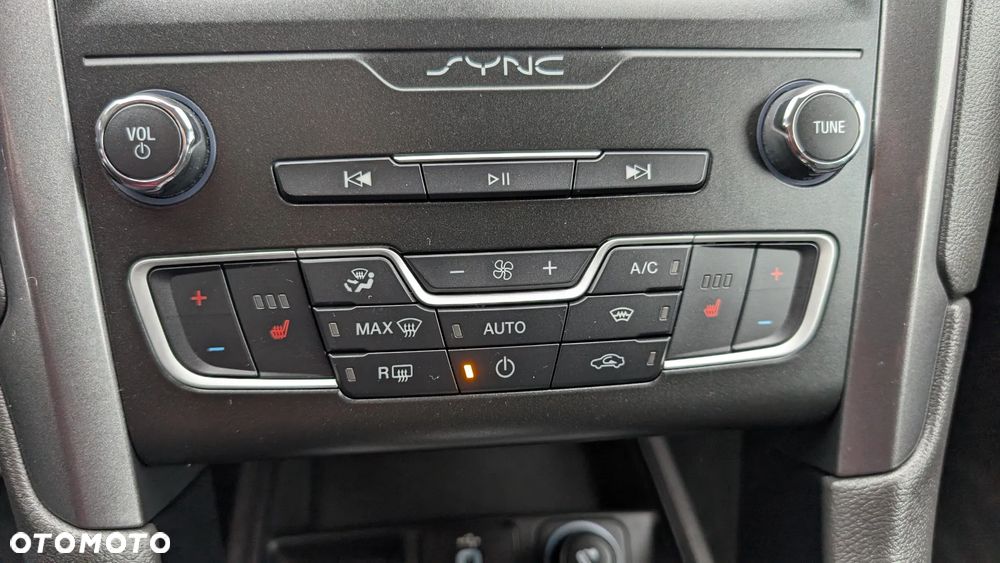 Ford Mondeo SW 2.0 TDCi Titanium PowerShift - 20