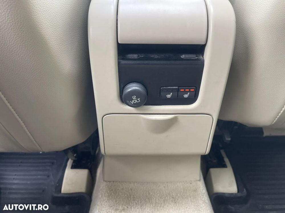 Volvo XC 60 D4AWD Momentum - 30