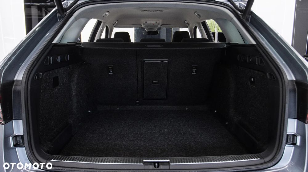 Skoda Superb 1.5 TSI ACT Style DSG - 32