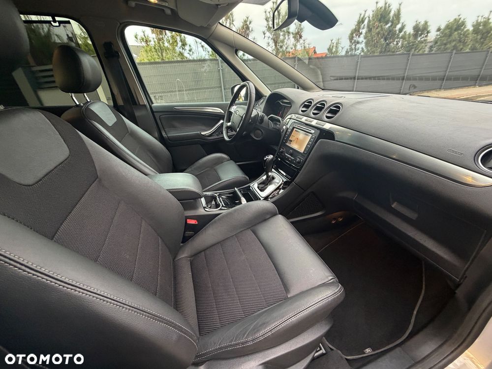 Ford S-Max 2.0 TDCi DPF Titanium - 13