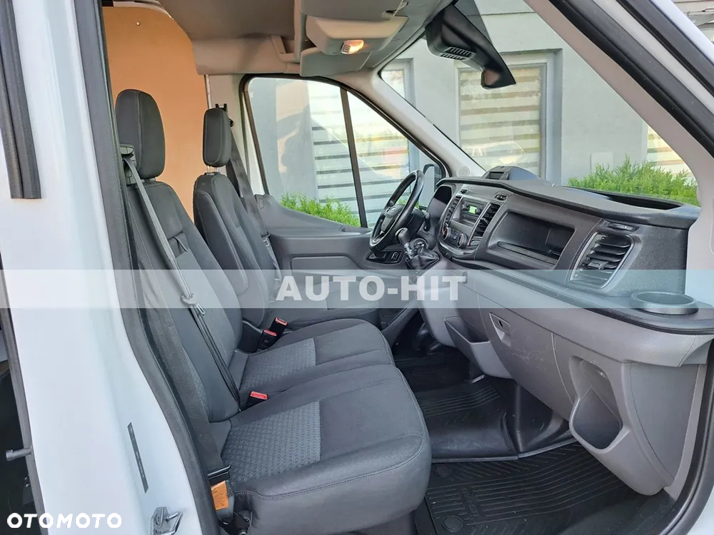 Ford Transit - 12