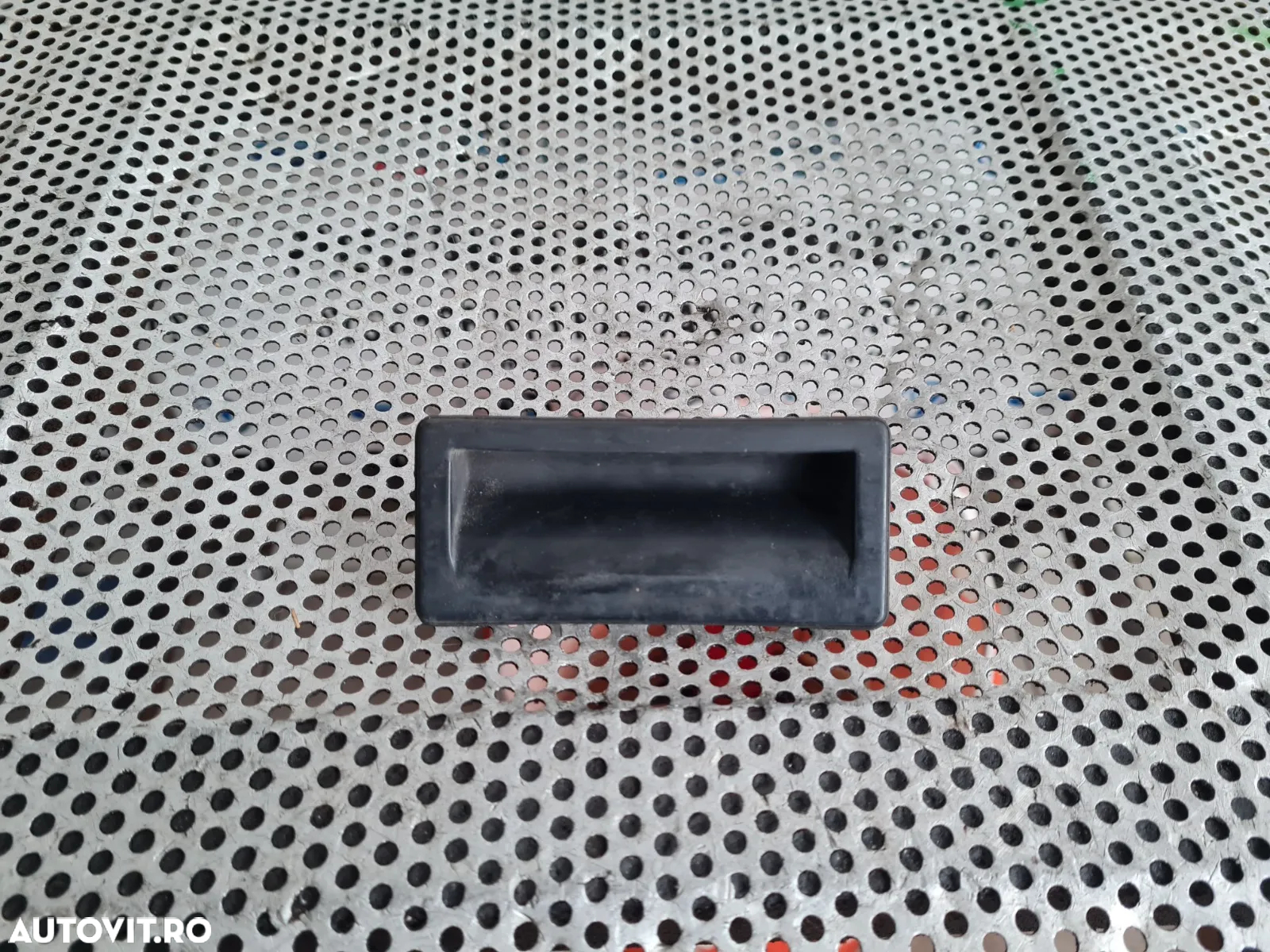 Maner Buton Actuator Electric Deschidere Haion Hayon Portbagaj Audi A5 An 2008-2009-2010-2011-2012- - 2