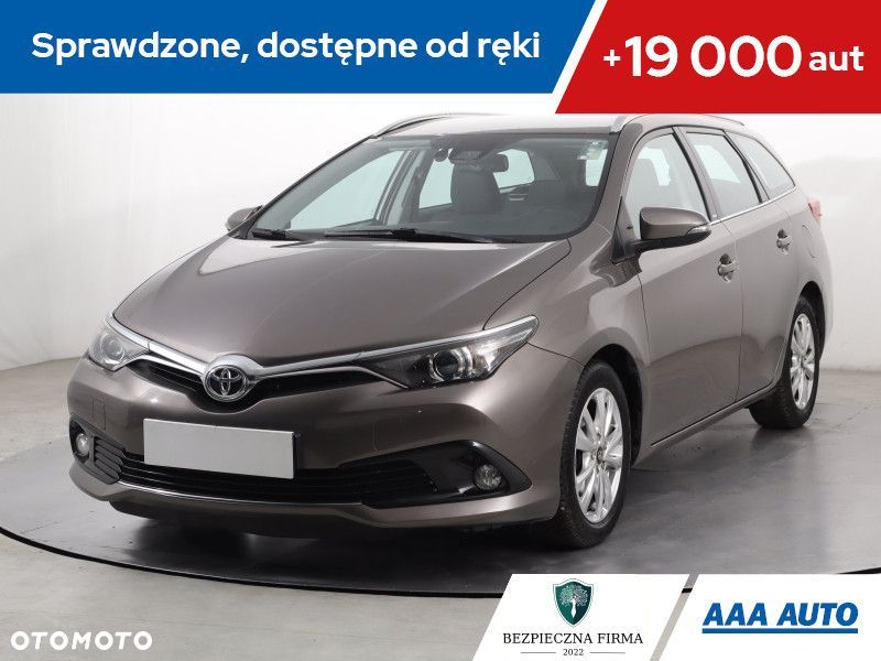 Toyota Auris - 2