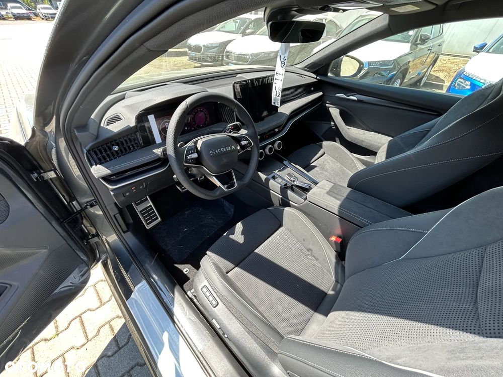 Skoda Superb 2.0 TDI SCR 4x4 Sportline DSG - 17