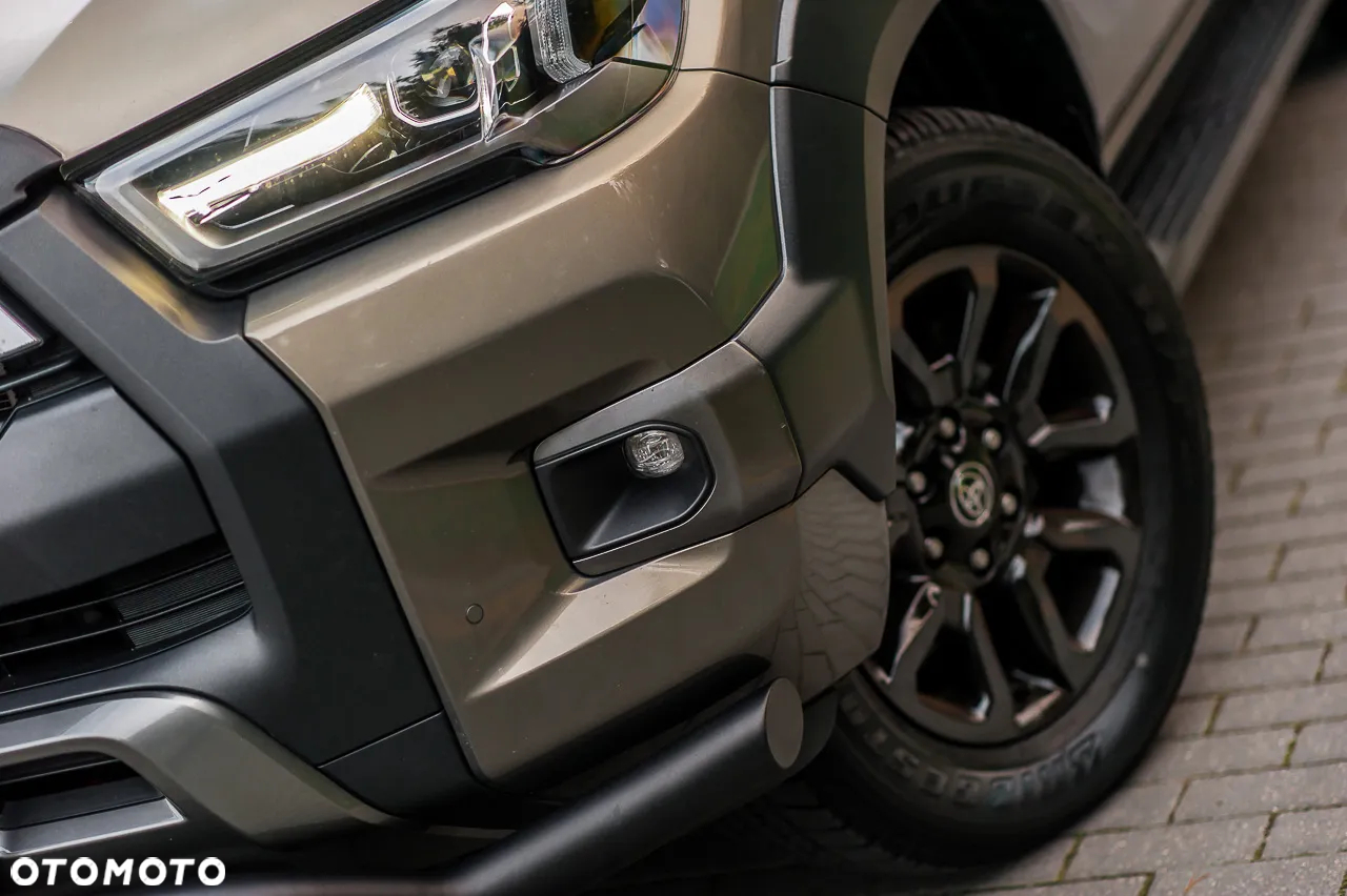 Toyota Hilux 2.8 D-4D Double Cab Invincible Sport 4x4 - 7