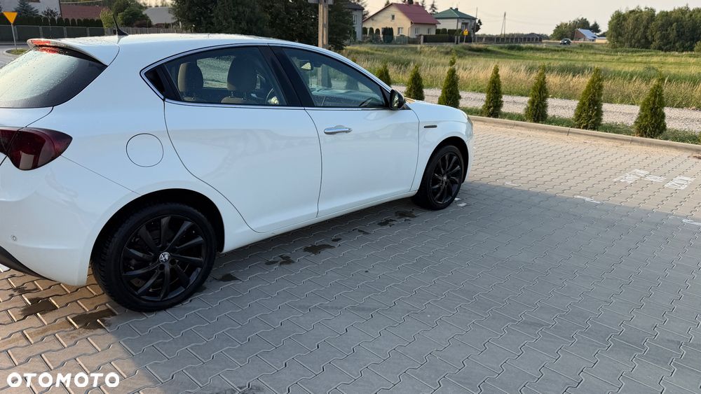 Alfa Romeo Giulietta 1.6 JTDM 16V Sport - 5