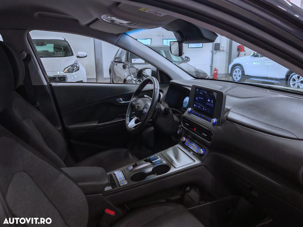 Hyundai KONA EV Select - 6