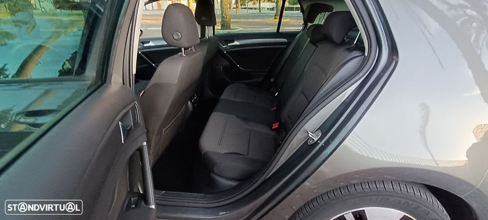 VW e-Golf AC/DC - 15