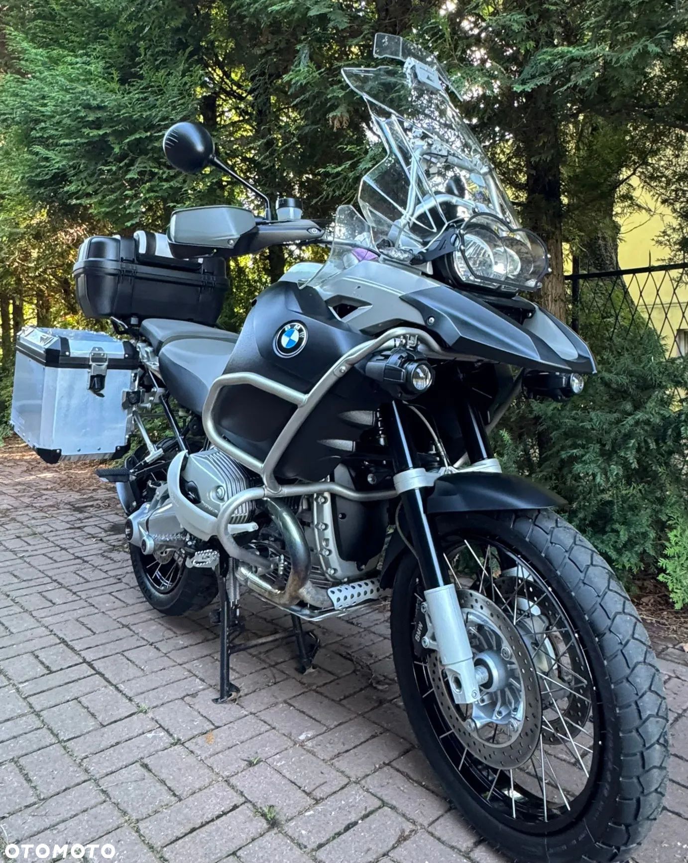 BMW R - 1