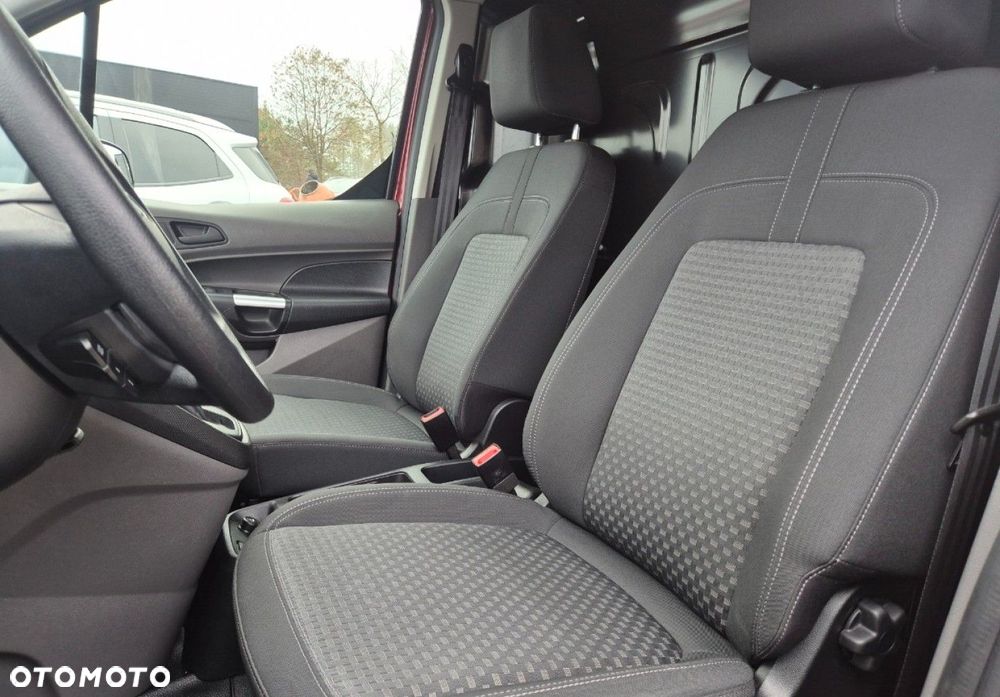 Ford Transit Connect - 8