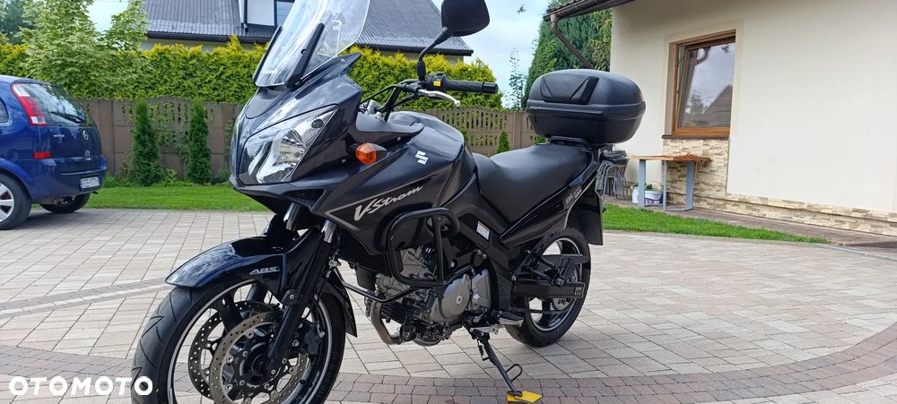 Suzuki V-STROM - 4