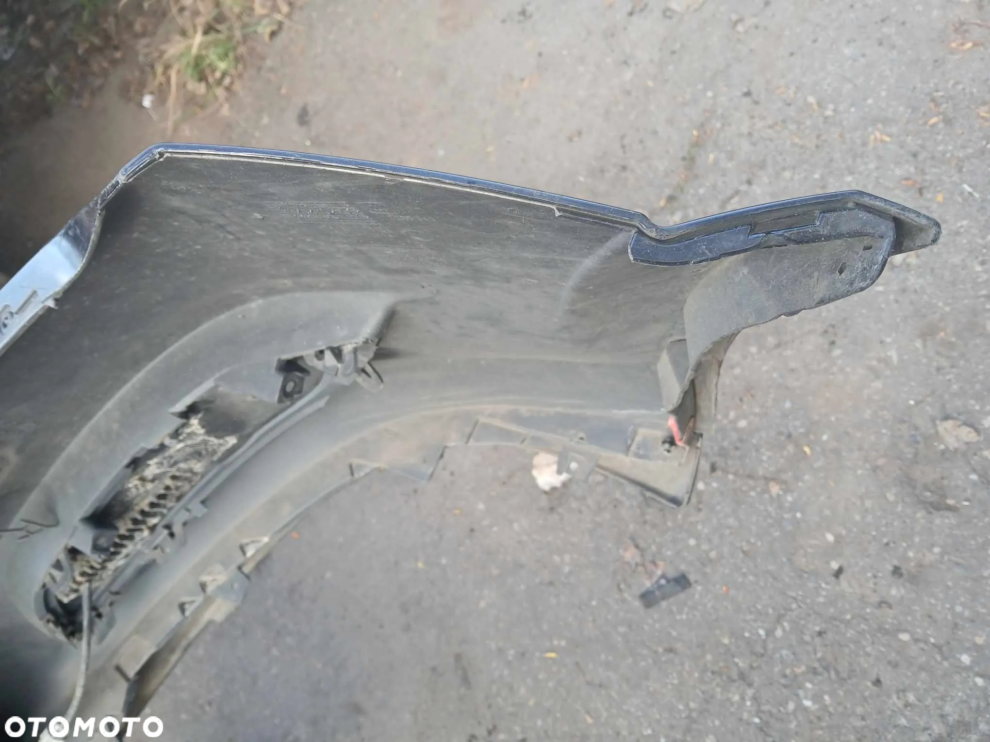 Opel Astra H III Zderzak przedni kod Z20R - 8
