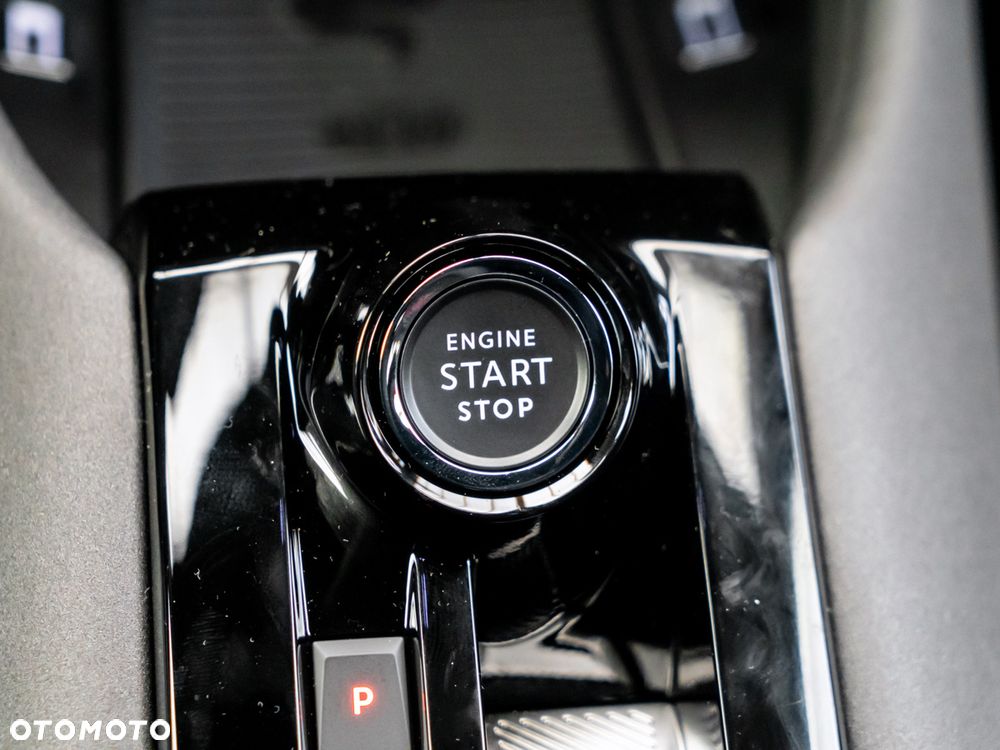 Alfa Romeo Junior 1.2 mHEV Ibrida Intensa eDCT - 26