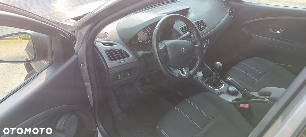 Renault Fluence - 7