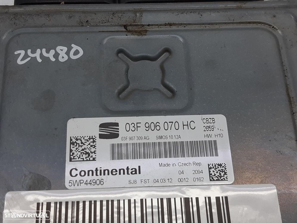 CENTRALINA MOTOR UCE SEAT LEON 2012 -03F906070HC - 1