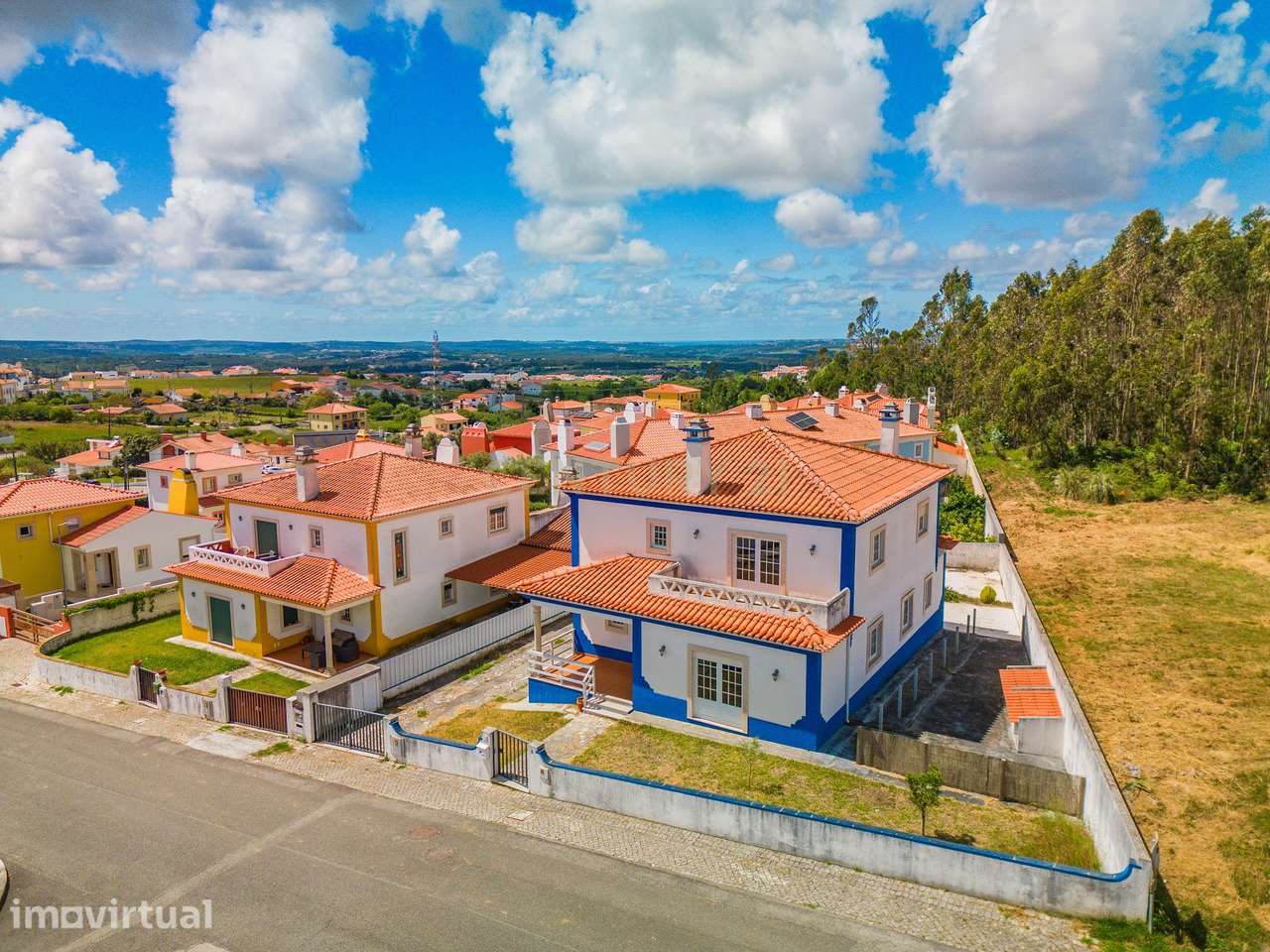 Moradia T4 na Vila de Gaeiras, Óbidos - Grande imagem: 5/54